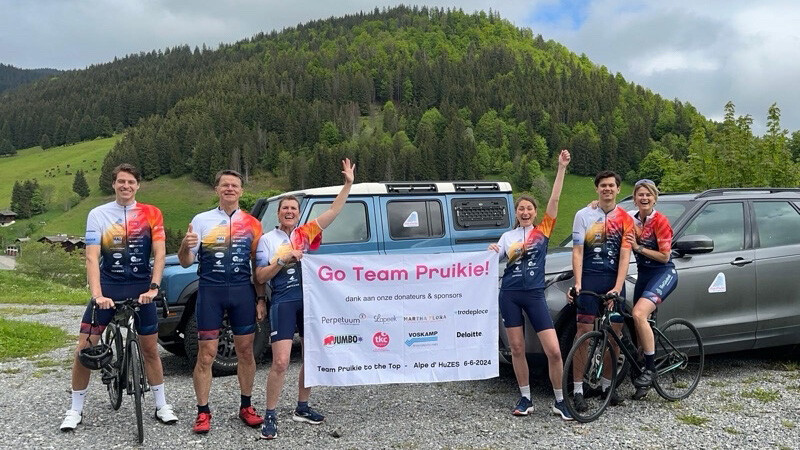 Alpe d´HuZes Team Pruikie